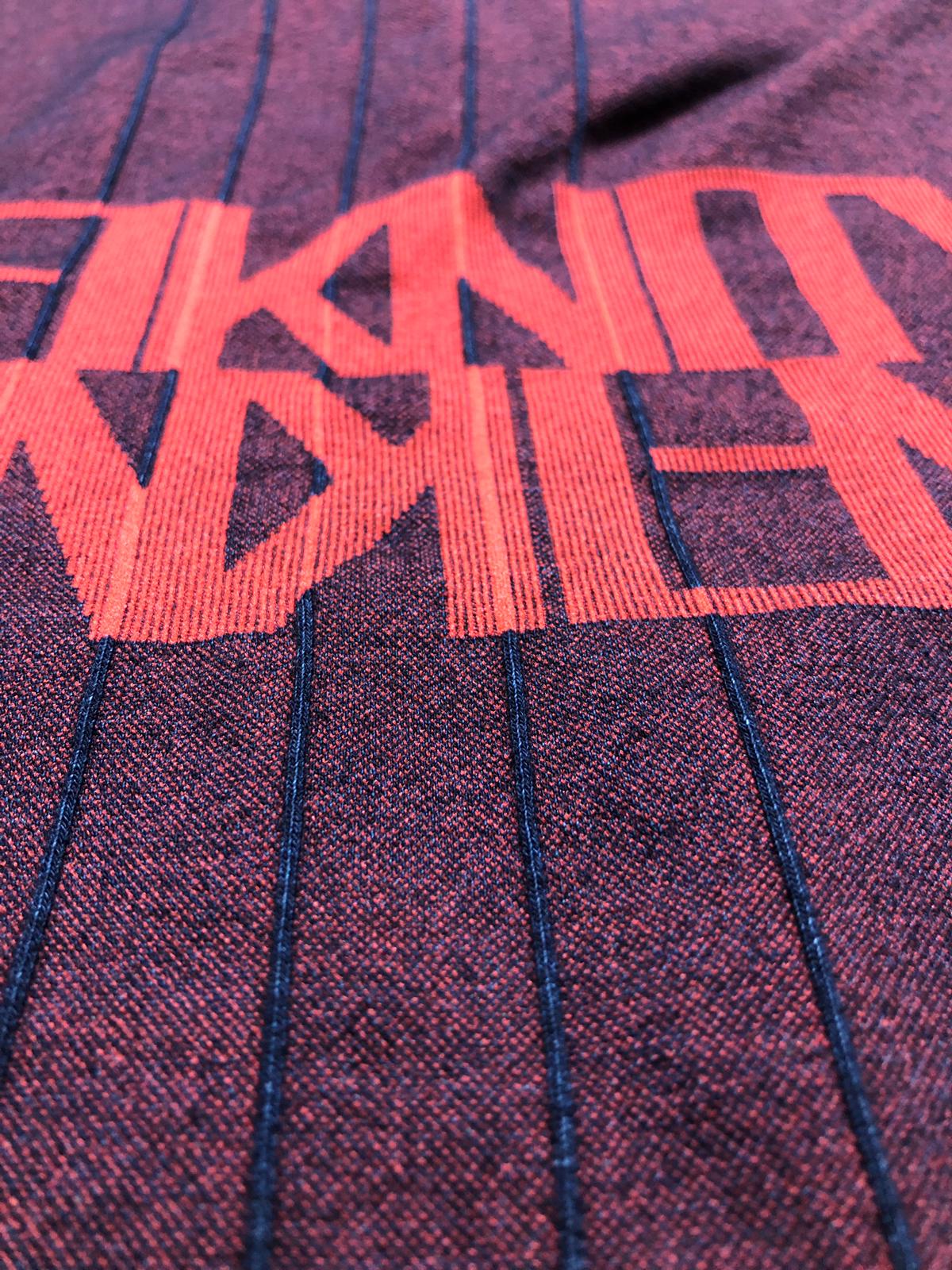 Infiknity indigo knitwear dettaglio interno maglia prototipo