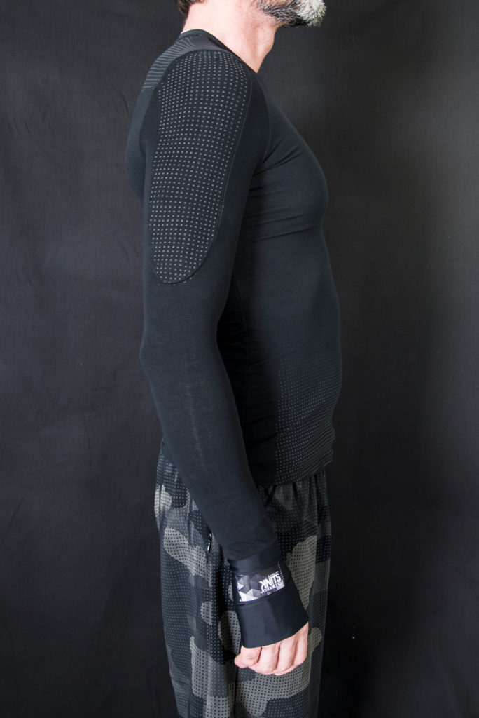 Inner men long-sleeve shirt in Knitwear design. Outfits designed by Meidea for Intelligence Knits Jeanologia's collection