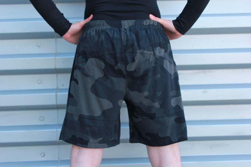 Camouflage Men shorts in Knitwear design. Outfits designed by Meidea for Intelligence Knits Jeanologia's collection