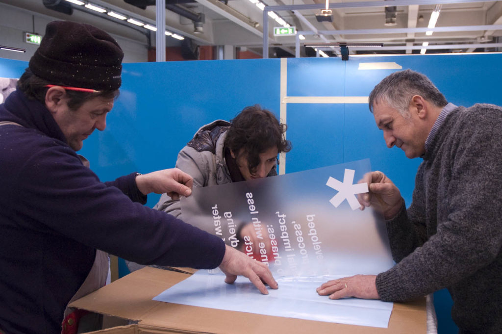 Meidea Team durante l'assistenza in loco dello stand Olimpias a MilanoUnica 2014