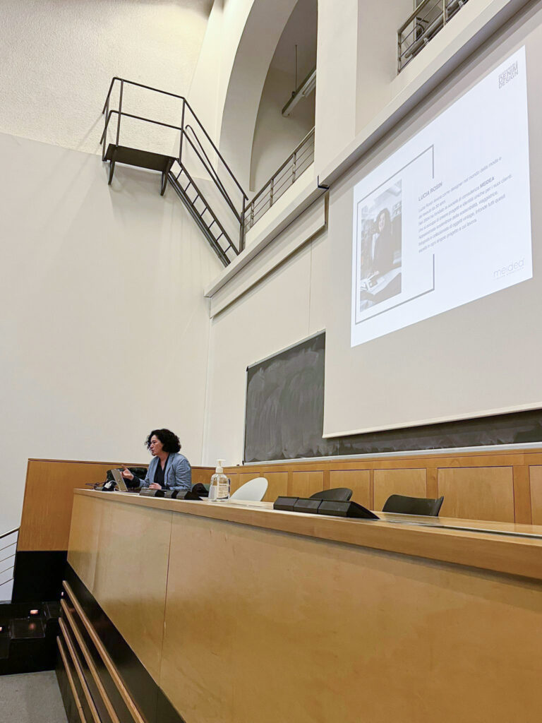 Lucia Rosin during the lesson about sustainable denim design at IUAV university of Venice 